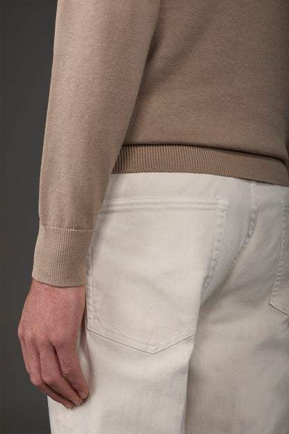 Men's crew neck sweater in bio-washed 100% cotton