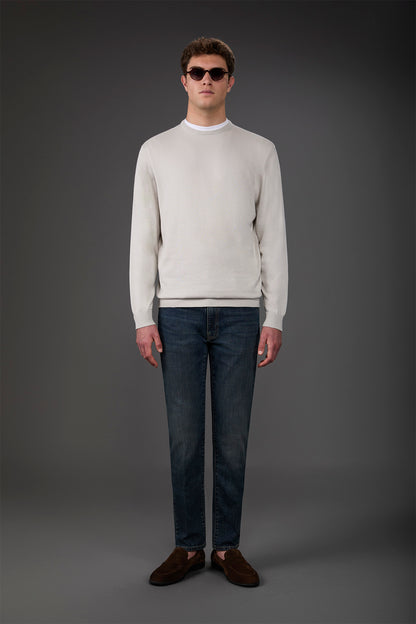 Men's crew neck sweater in bio-washed 100% cotton