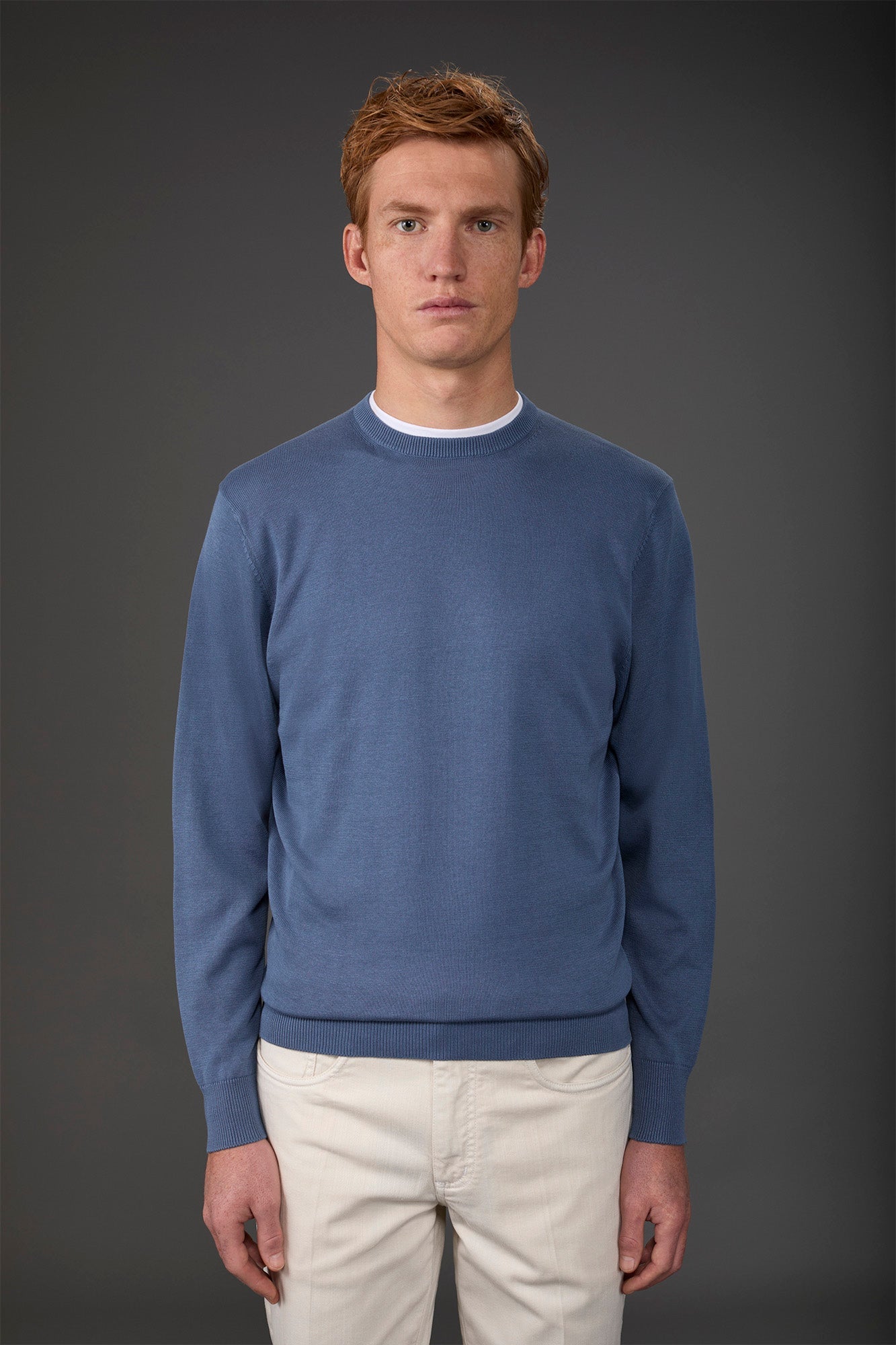 Men's crew neck sweater in bio-washed 100% cotton