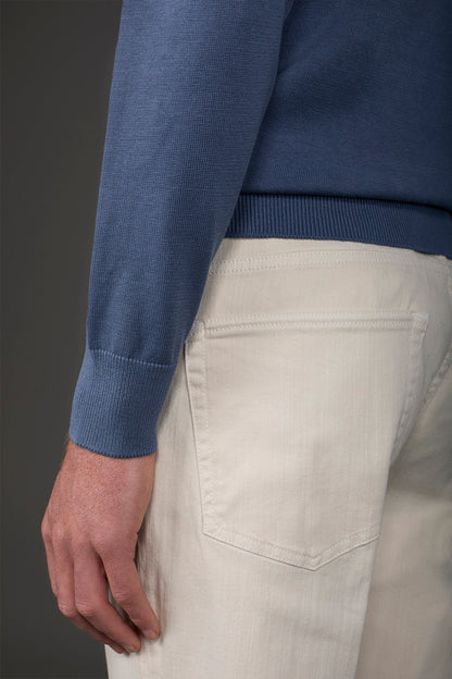 Men's crew neck sweater in bio-washed 100% cotton