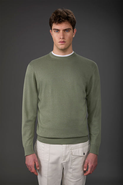 Men's crew neck sweater in bio-washed 100% cotton