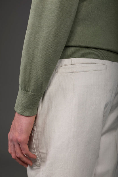 Men's crew neck sweater in bio-washed 100% cotton