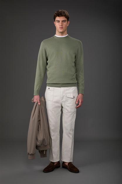 Men's crew neck sweater in bio-washed 100% cotton