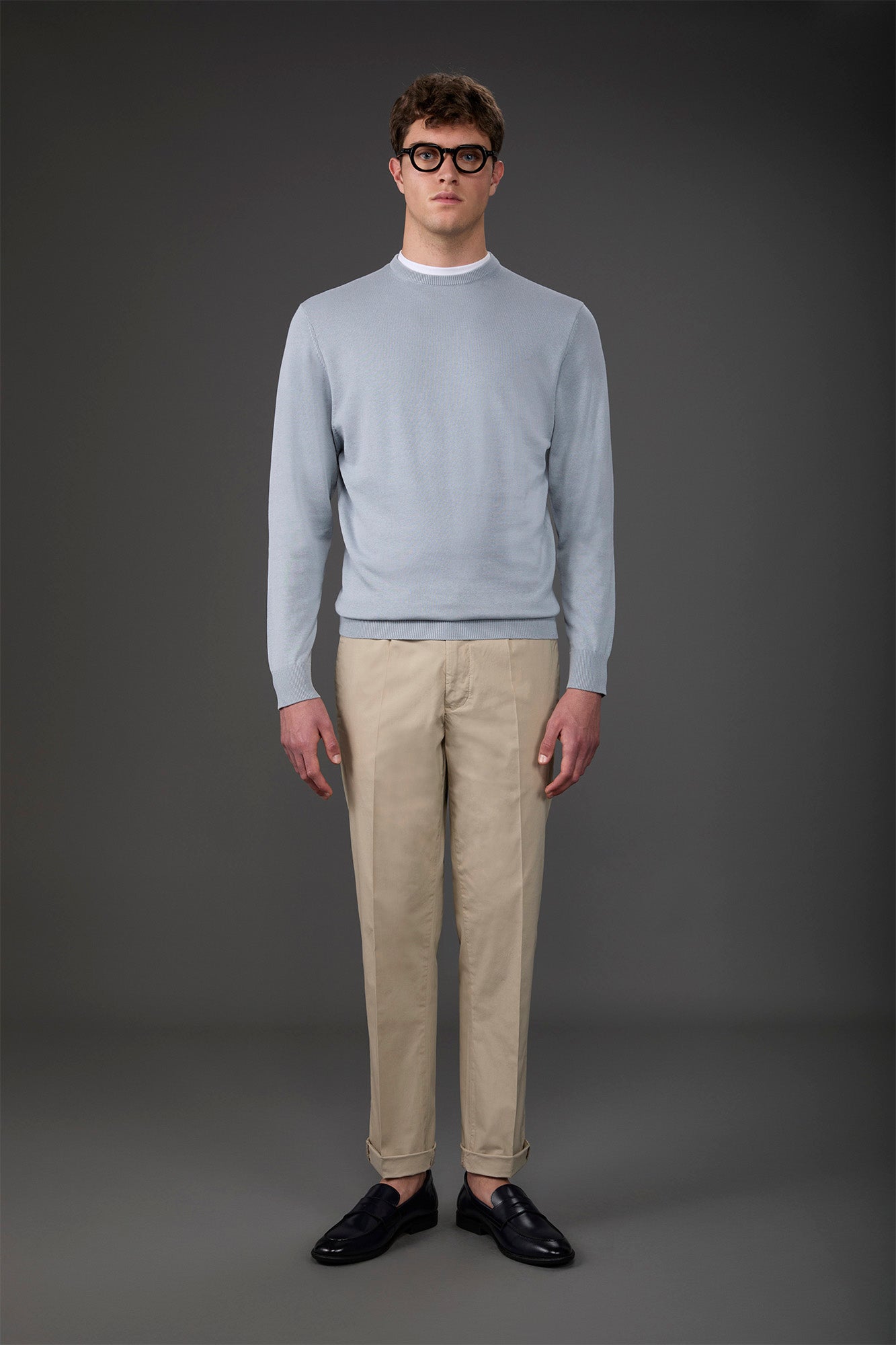 Men's crew neck sweater in bio-washed 100% cotton