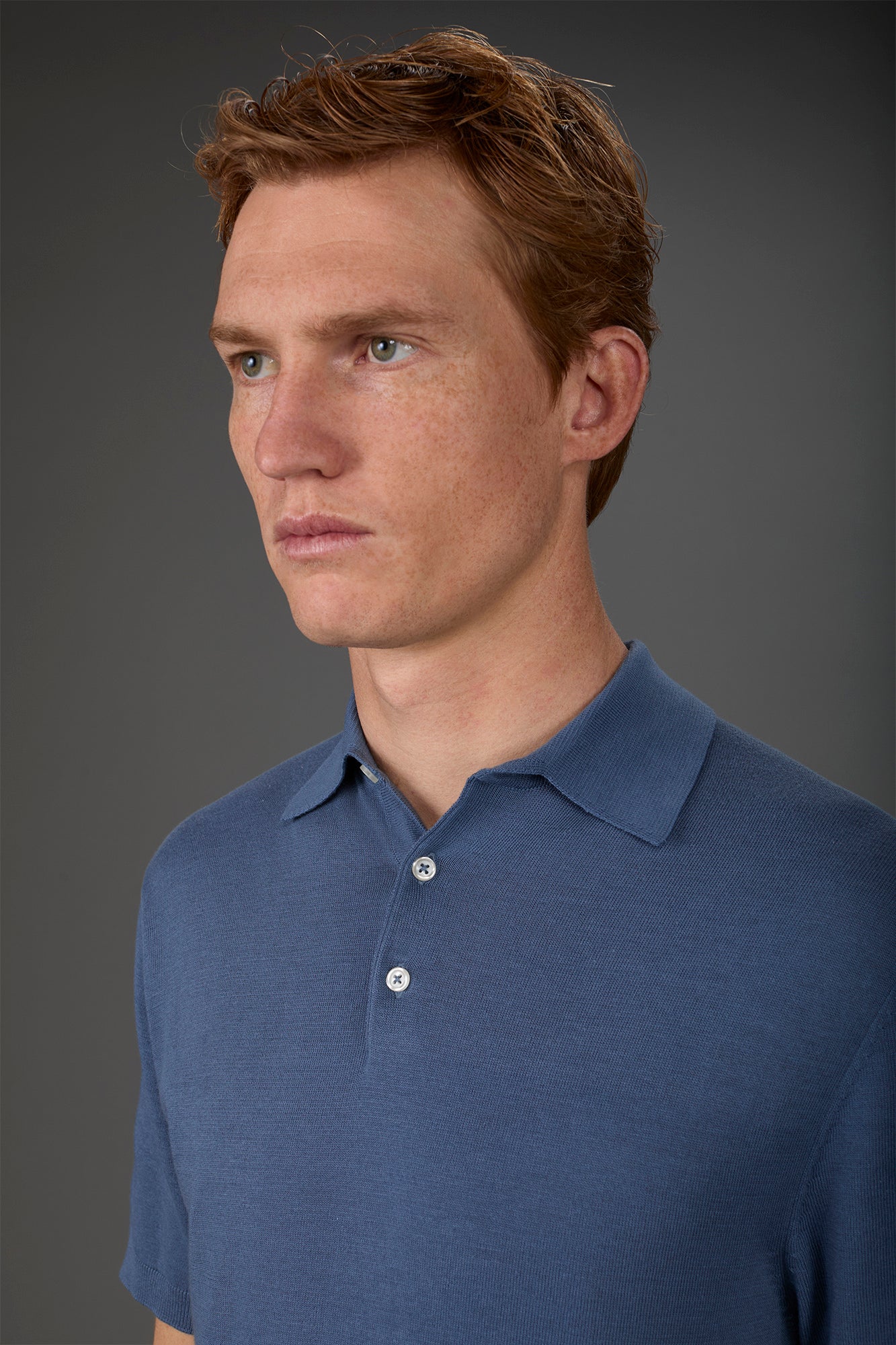 Men's short-sleeved knitted polo shirt