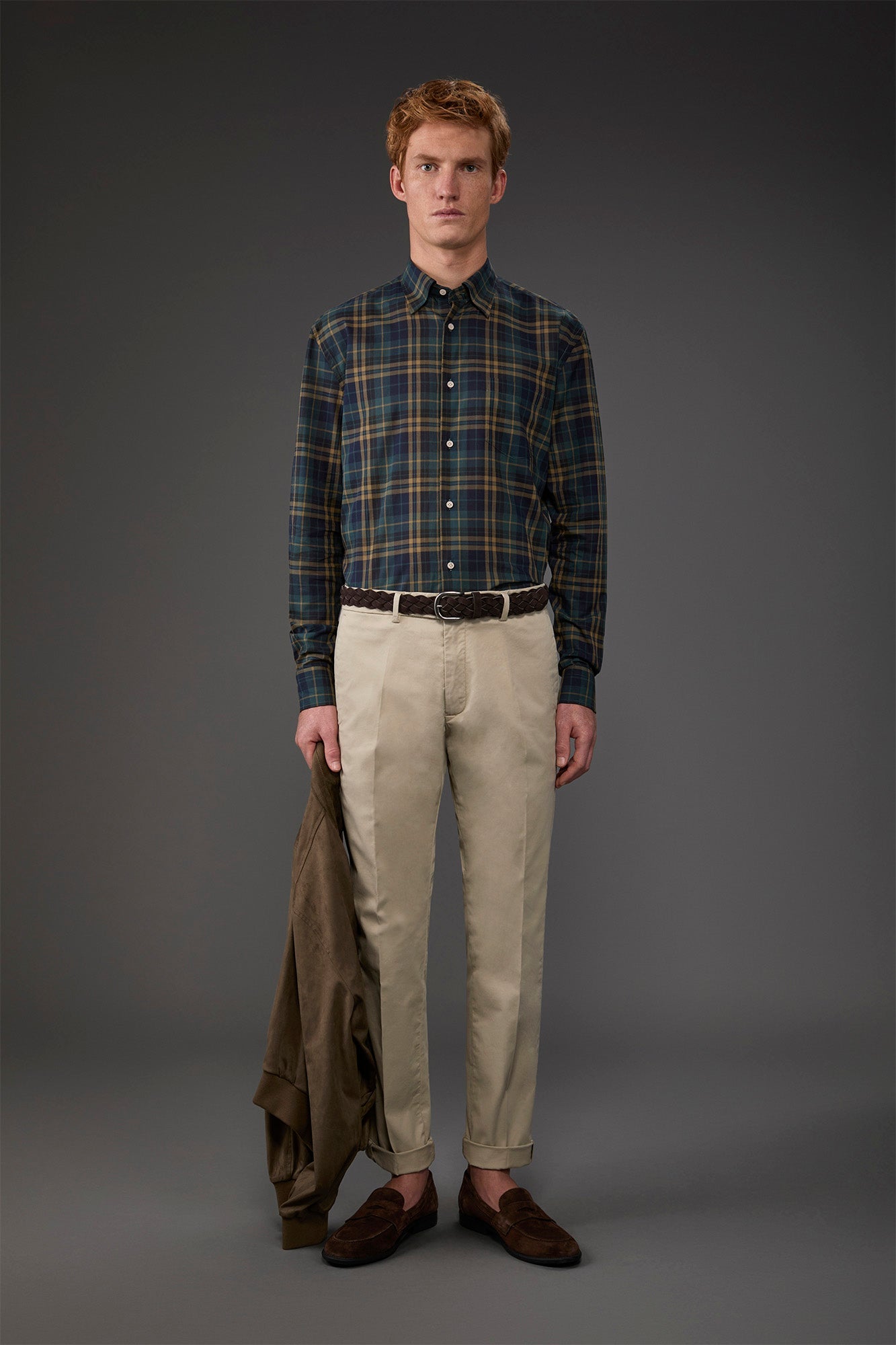 Men's classic chino trousers with extended tab closure Beige