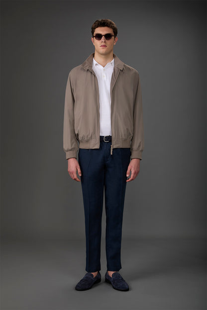 Men's trousers with two small pleats and concealed button