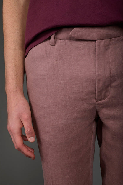 Men's trousers with two small pleats and concealed button