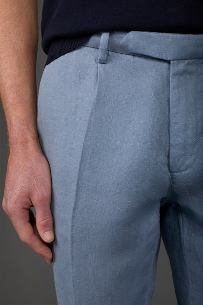 Men's trousers with two small pleats and concealed button