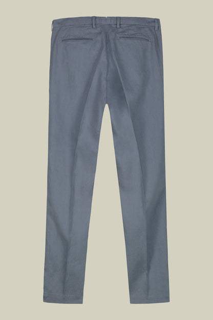 Men's trousers with two small pleats and concealed button