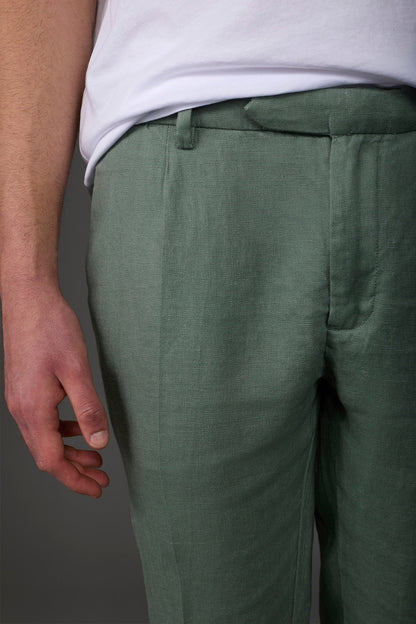 Men's trousers with two small pleats and concealed button