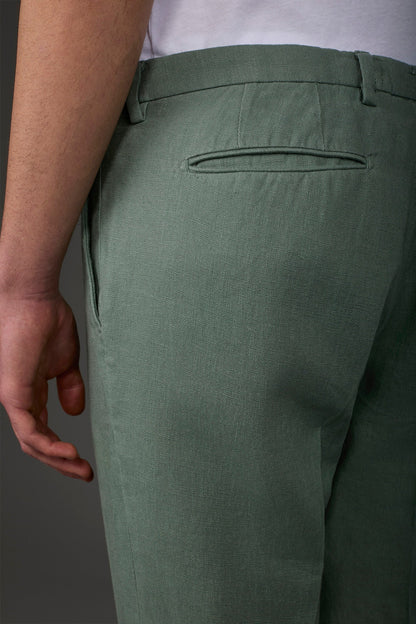 Men's trousers with two small pleats and concealed button