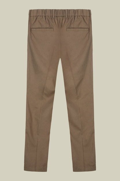 Men's trousers with two small pleats and elastane in the back waistband