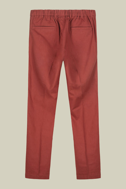 Men's trousers with two small pleats and elastane in the back waistband