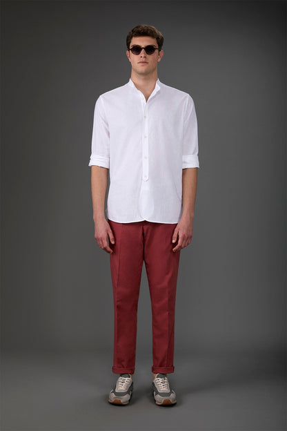 Men's trousers with two small pleats and elastane in the back waistband Brick