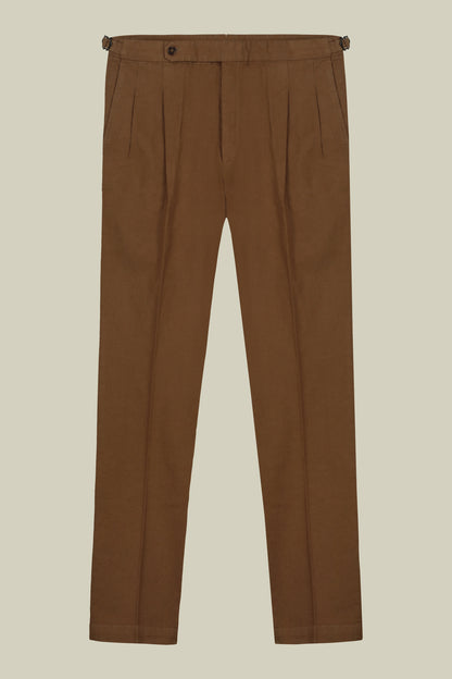 Men's trousers with double pleats and side buckles
