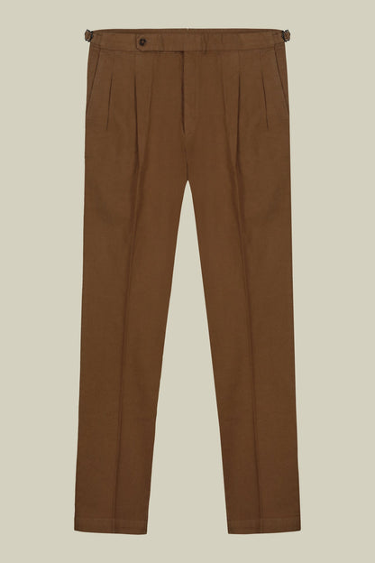 Men's trousers with double pleats and side buckles
