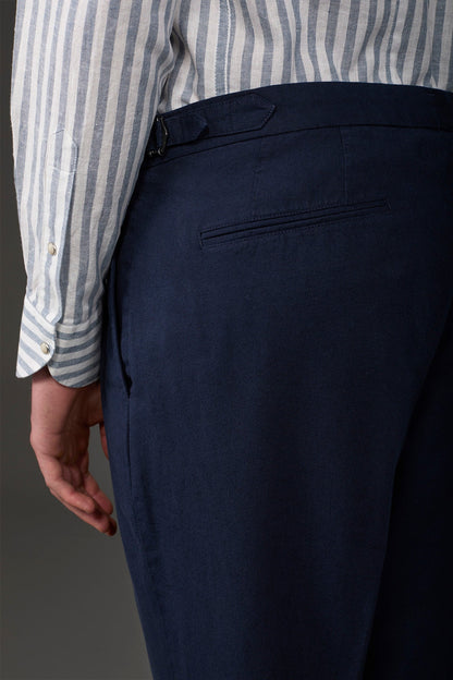 Men's trousers with double pleats and side buckles