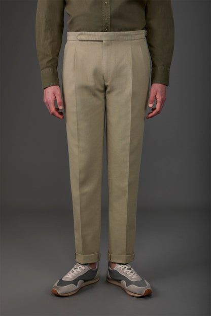 Men's trousers with double pleats and side buckles