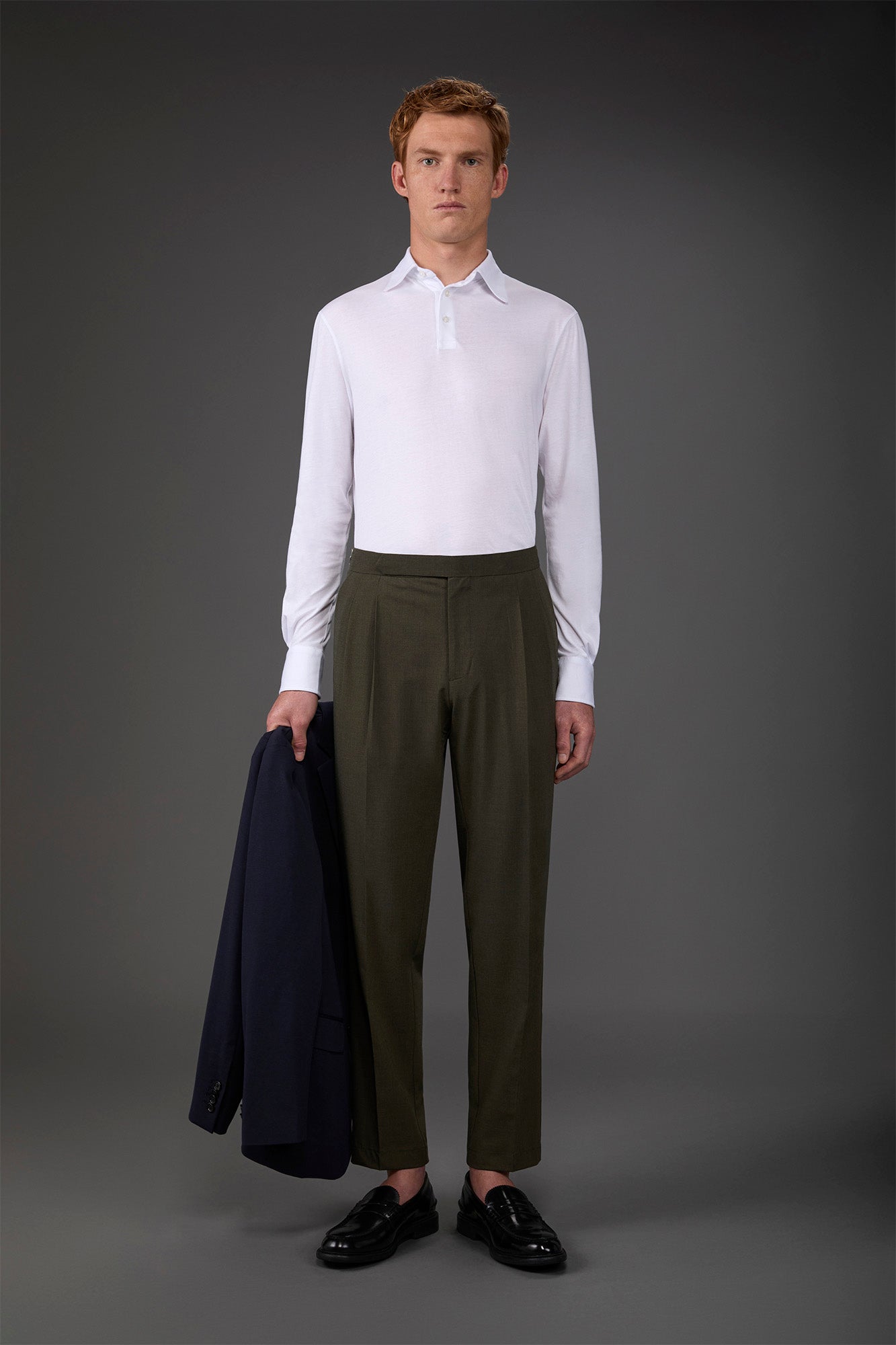 Men's trousers with double pleats and side buckles