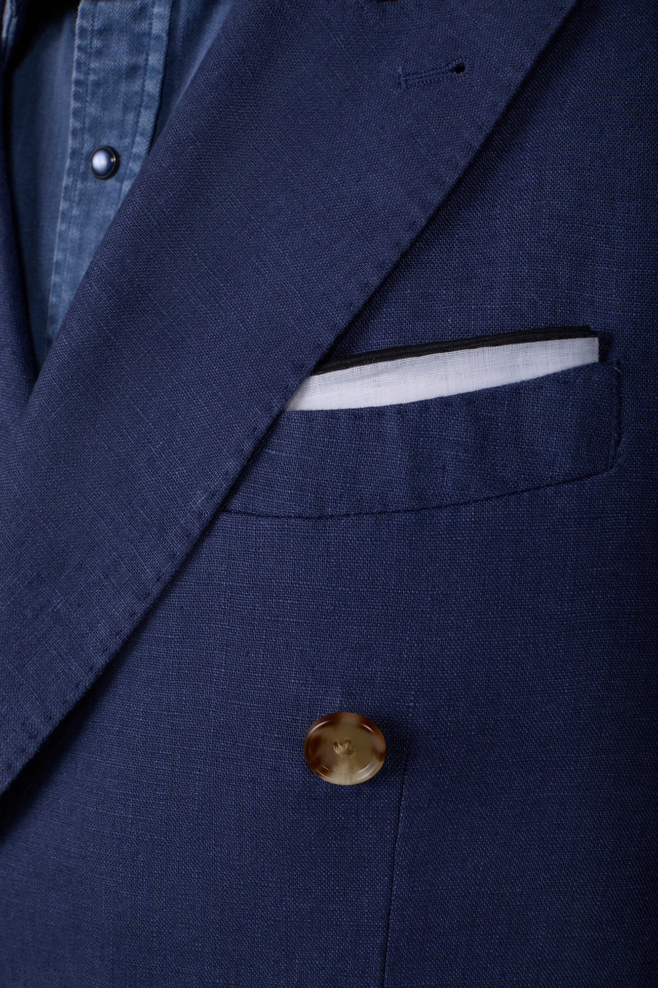 Men's trousers with double pleats and side buckles