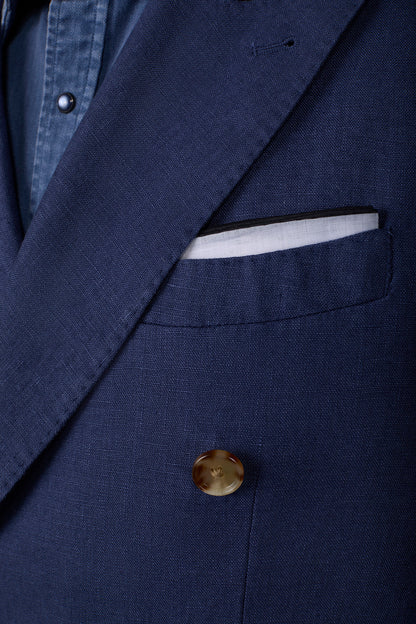 Men's trousers with double pleats and side buckles