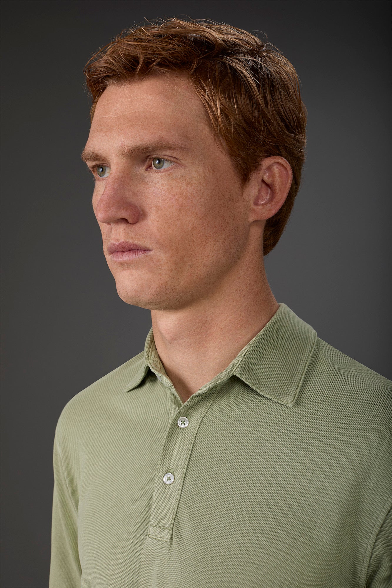 Men's short-sleeved polo shirt in cotton pique