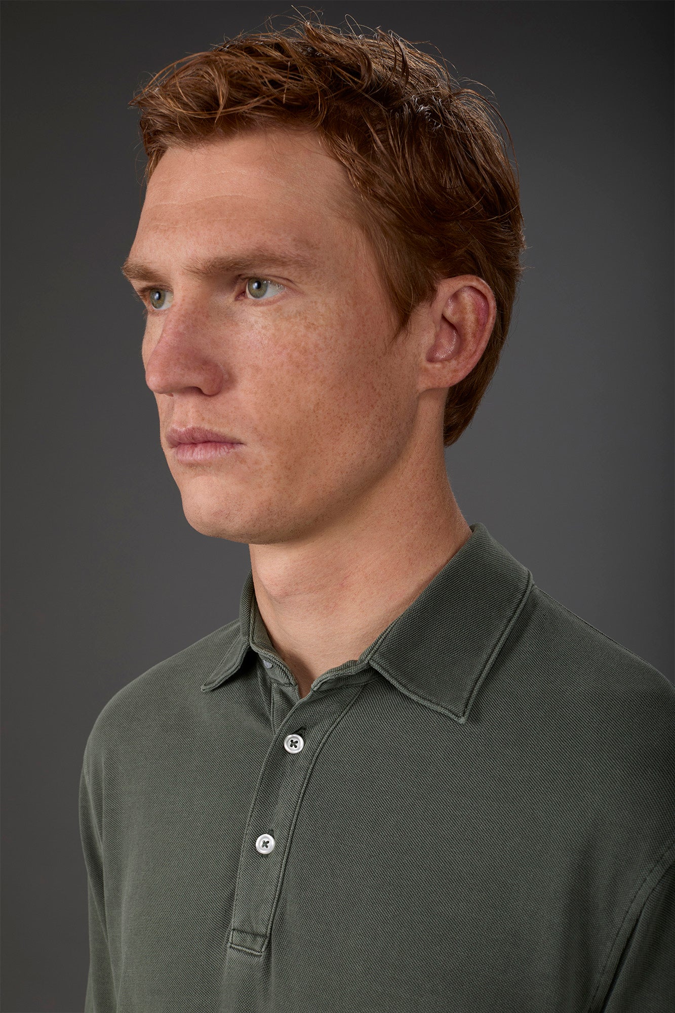 Men's short-sleeved polo shirt in cotton pique