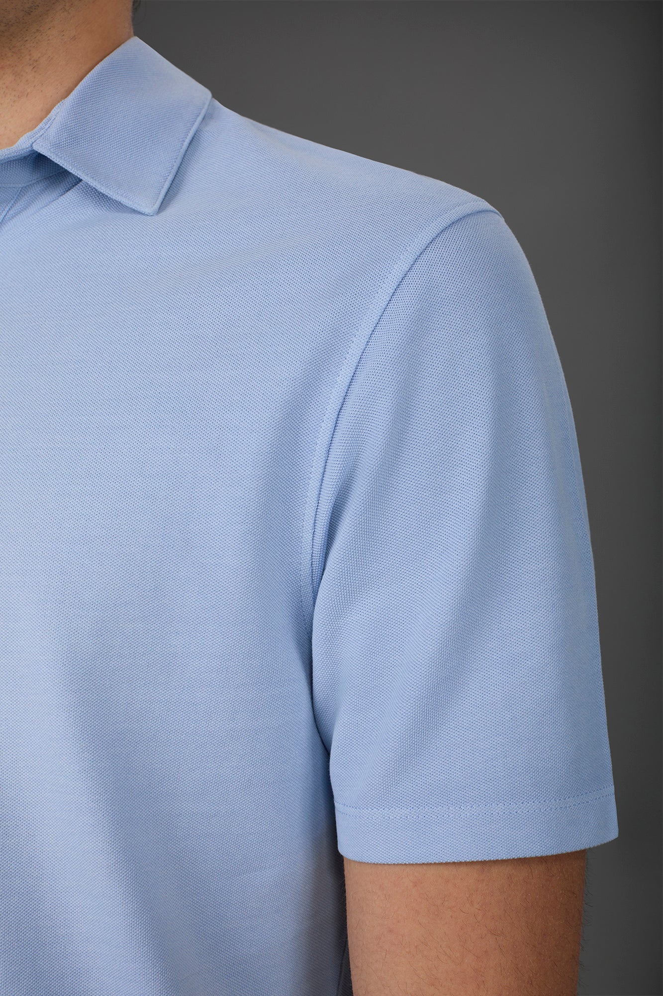 Men's short-sleeved polo shirt in cotton pique