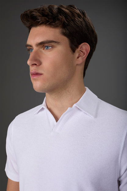 Men's short-sleeved polo shirt in a sponge fabric with derby collar