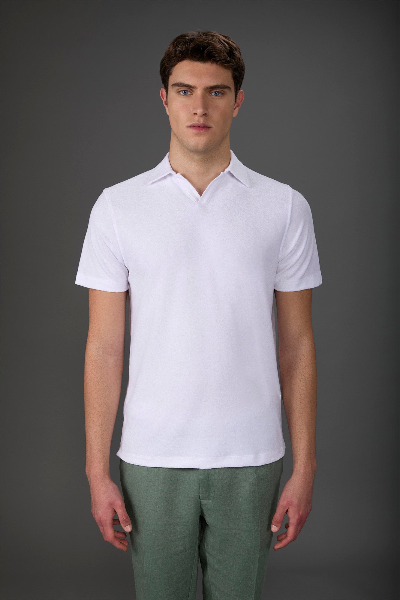 Men's short-sleeved polo shirt in a sponge fabric with derby collar White