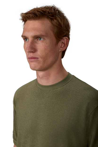 Men's short-sleeved polo shirt in a sponge fabric with derby collar