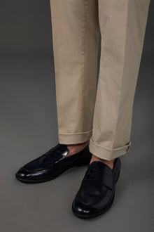 Classic loafers in 100% abrasive leather