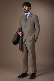 Men's single-breasted suit in herringbone fabric