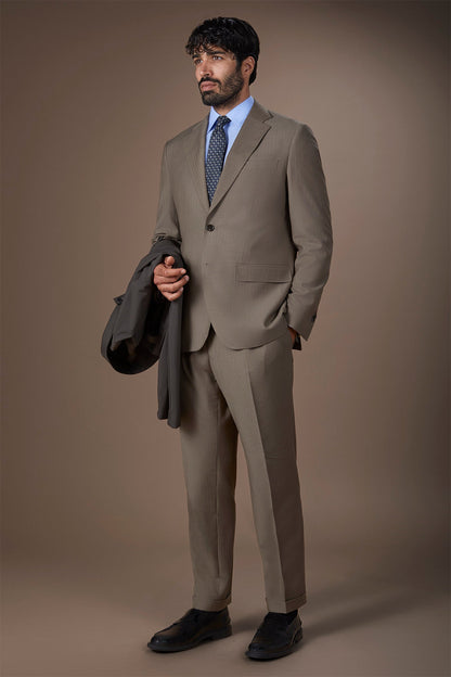 Men's single-breasted suit in herringbone fabric