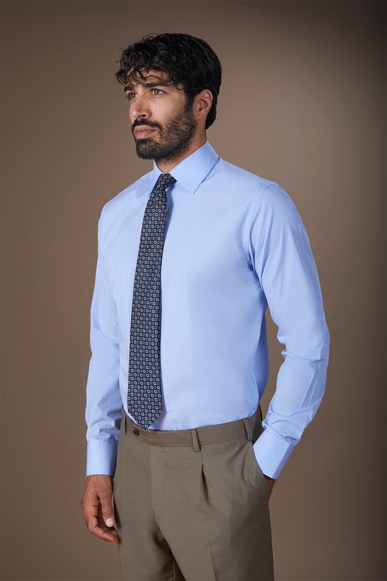 Men's single-breasted suit in herringbone fabric