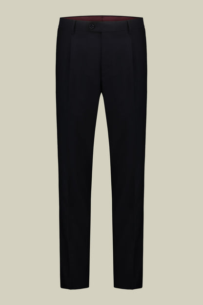 Men's regular fit double-breasted suit featuring a jacket with peak lapels in dobby fabric