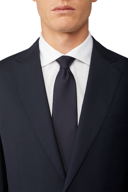 Single-breasted men's suit