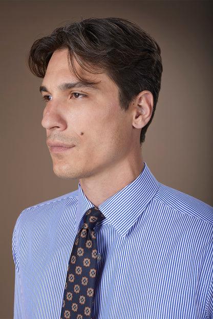 Men's shirt with classic collar in 100% striped cotton