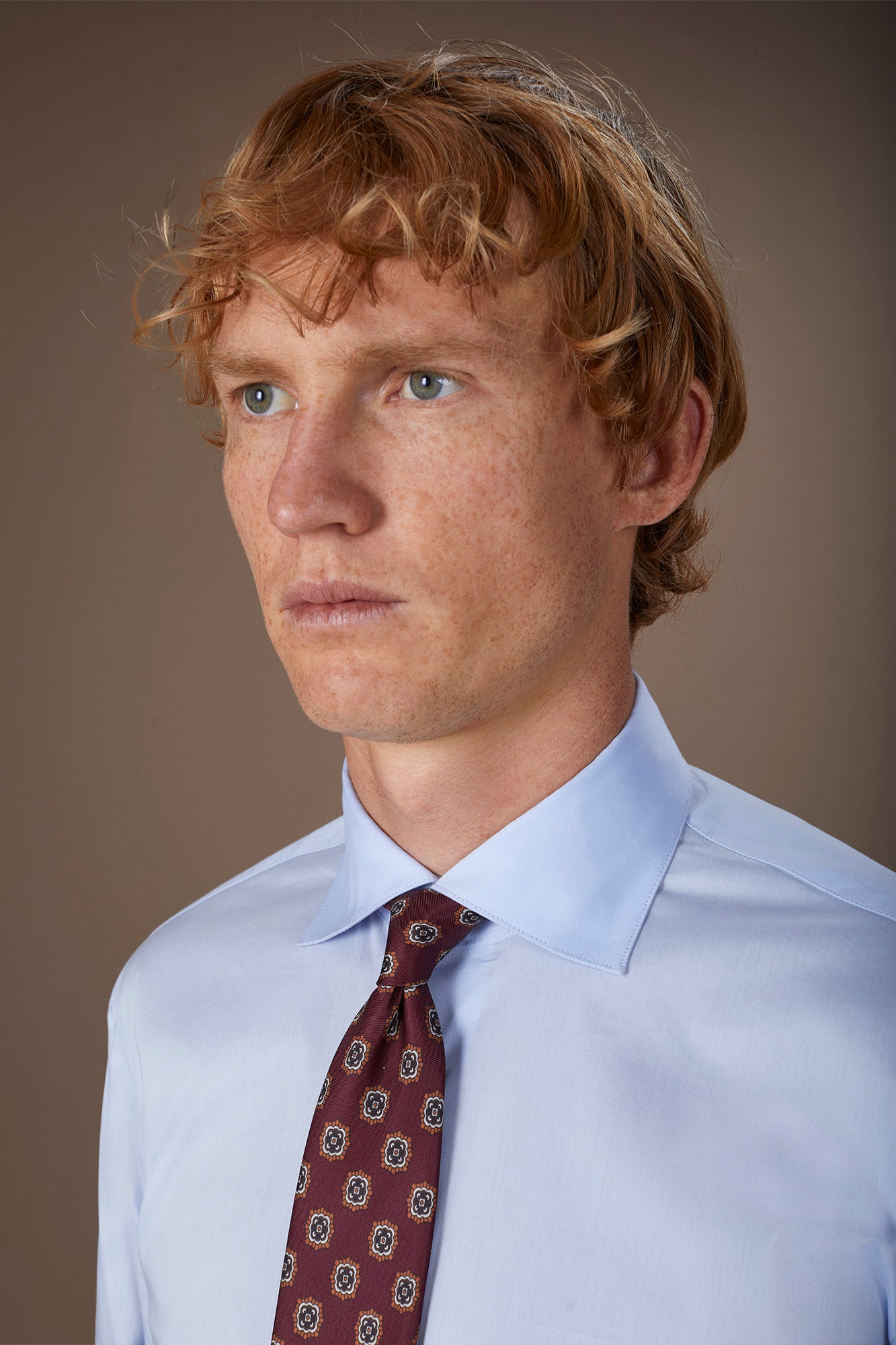 Men's shirt with classic collar in slightly elasticized technical fabric suitable for cufflinks