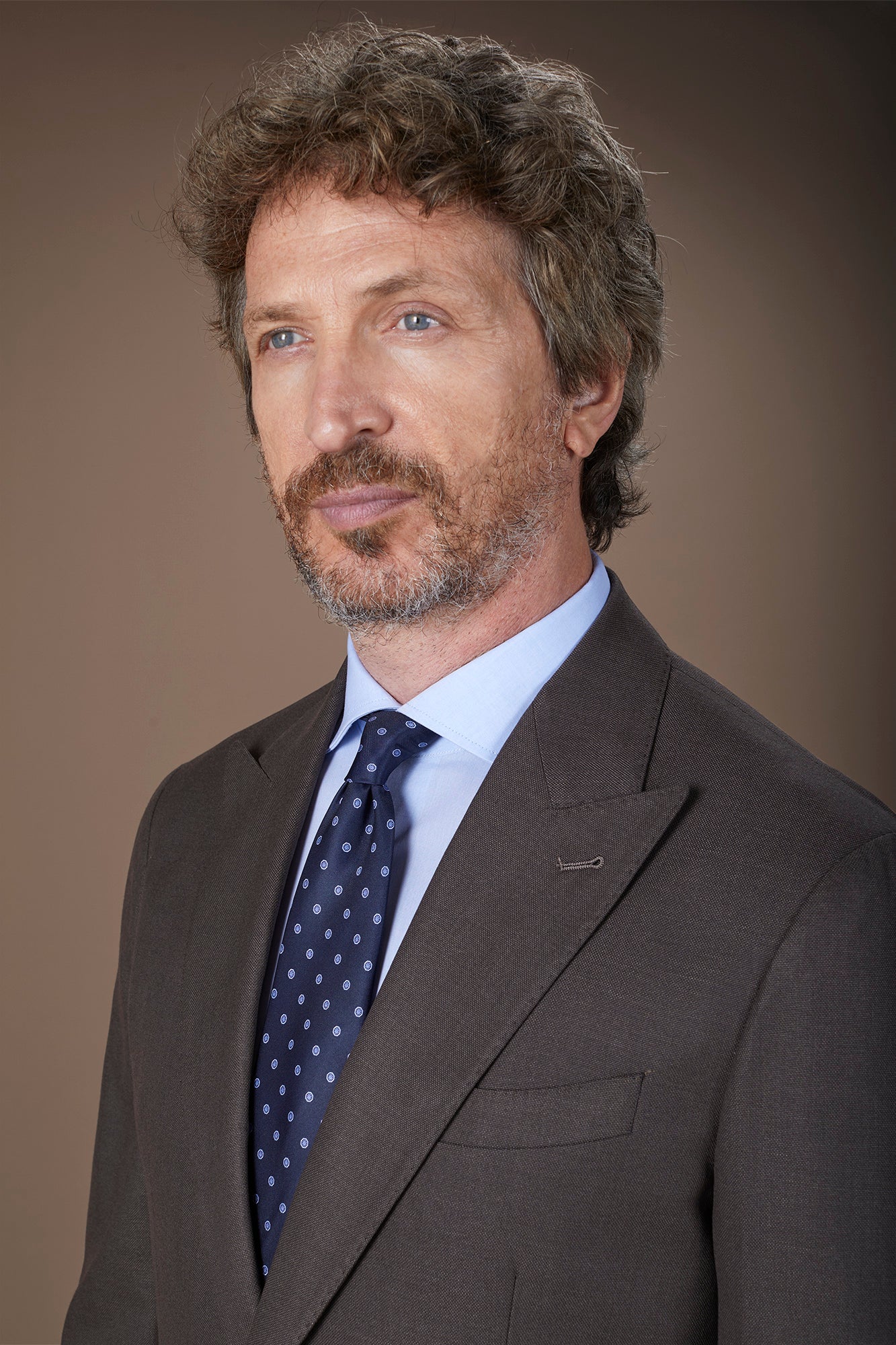 Men's tie with geometric light blue polka dots