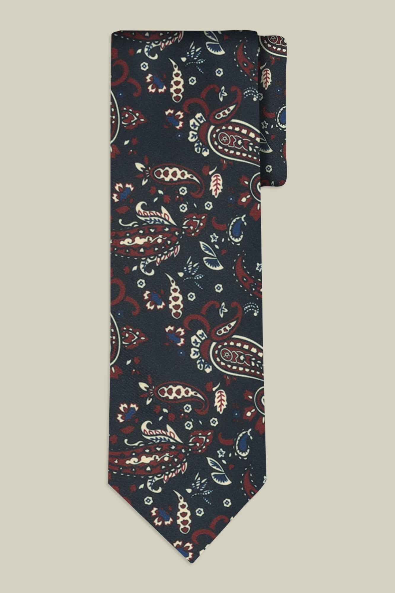Men's paisley pattern tie
