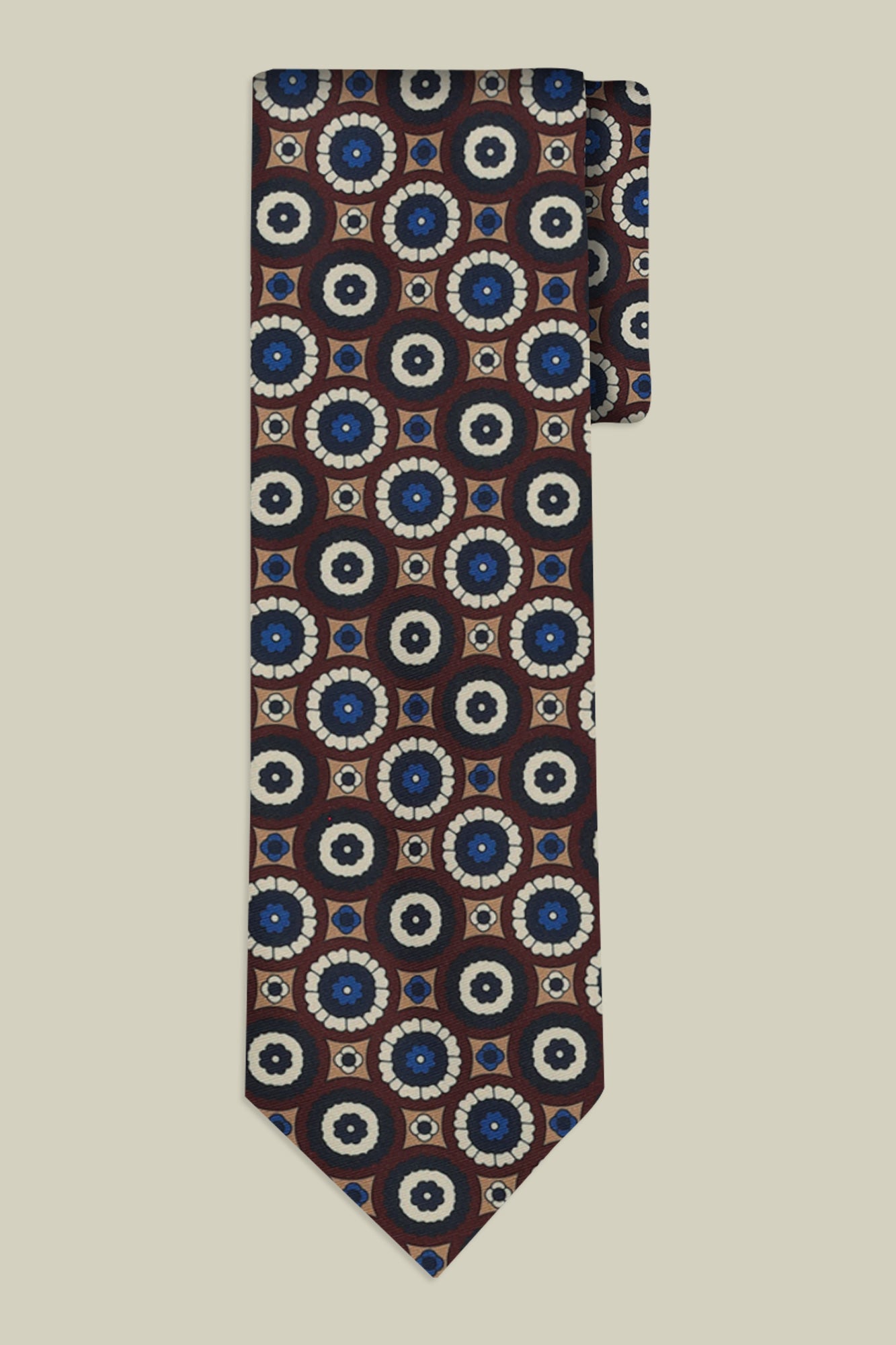 Men's tie with macro geometric patterns