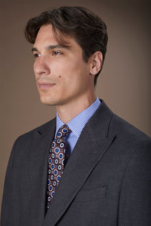 Men's tie with macro geometric patterns