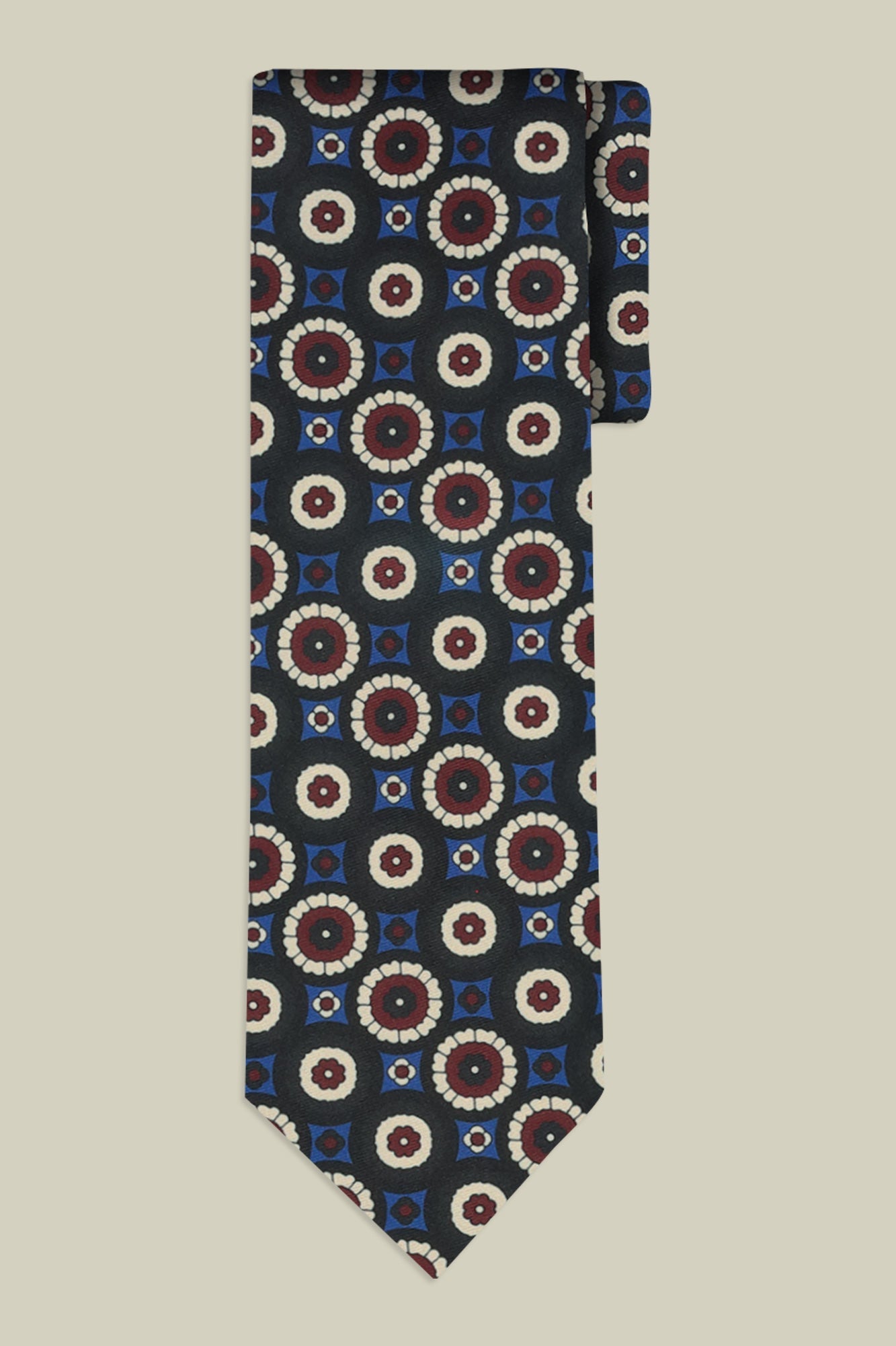 Men's tie with macro geometric patterns