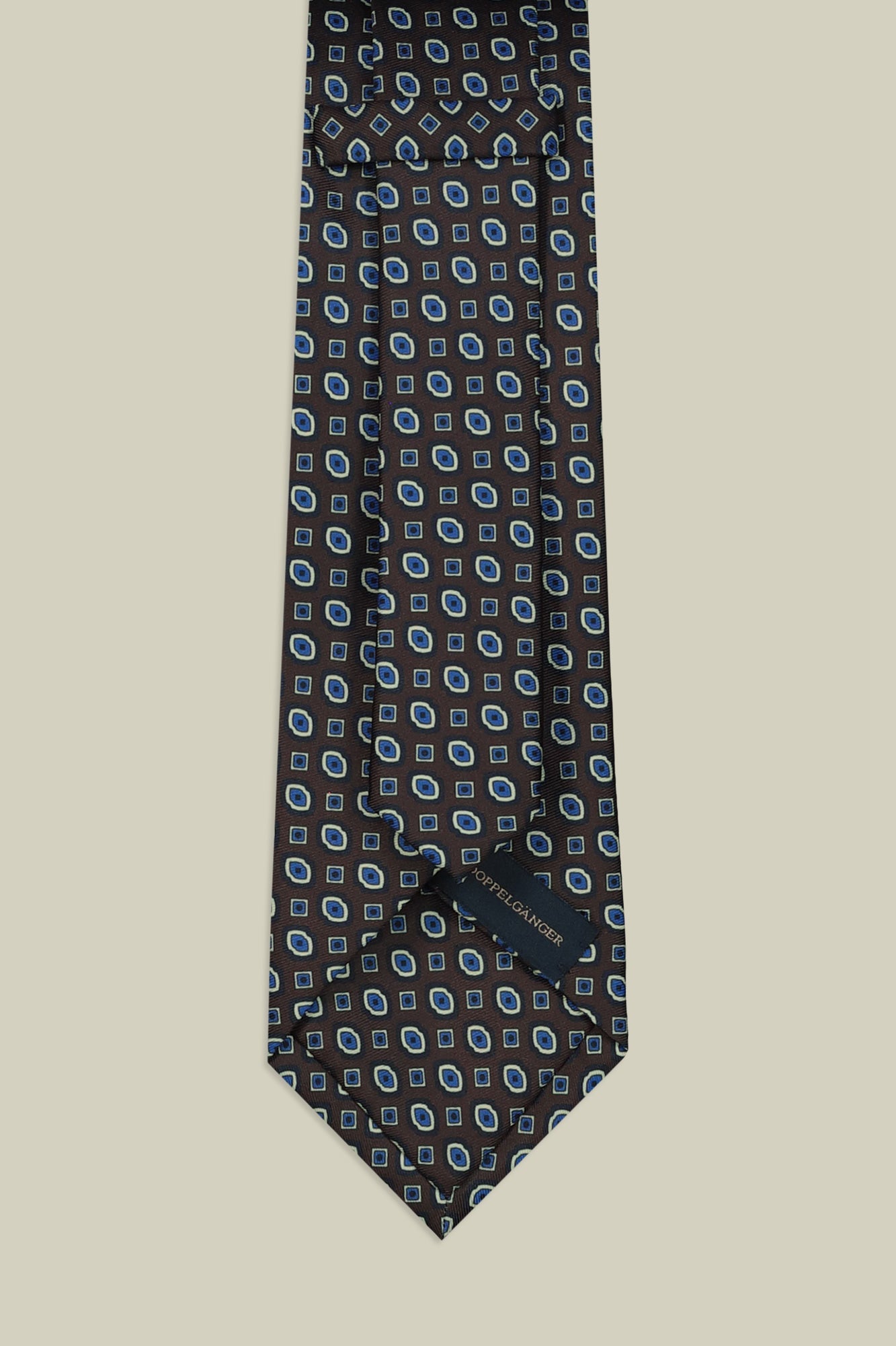 Men's tie with geometric pattern