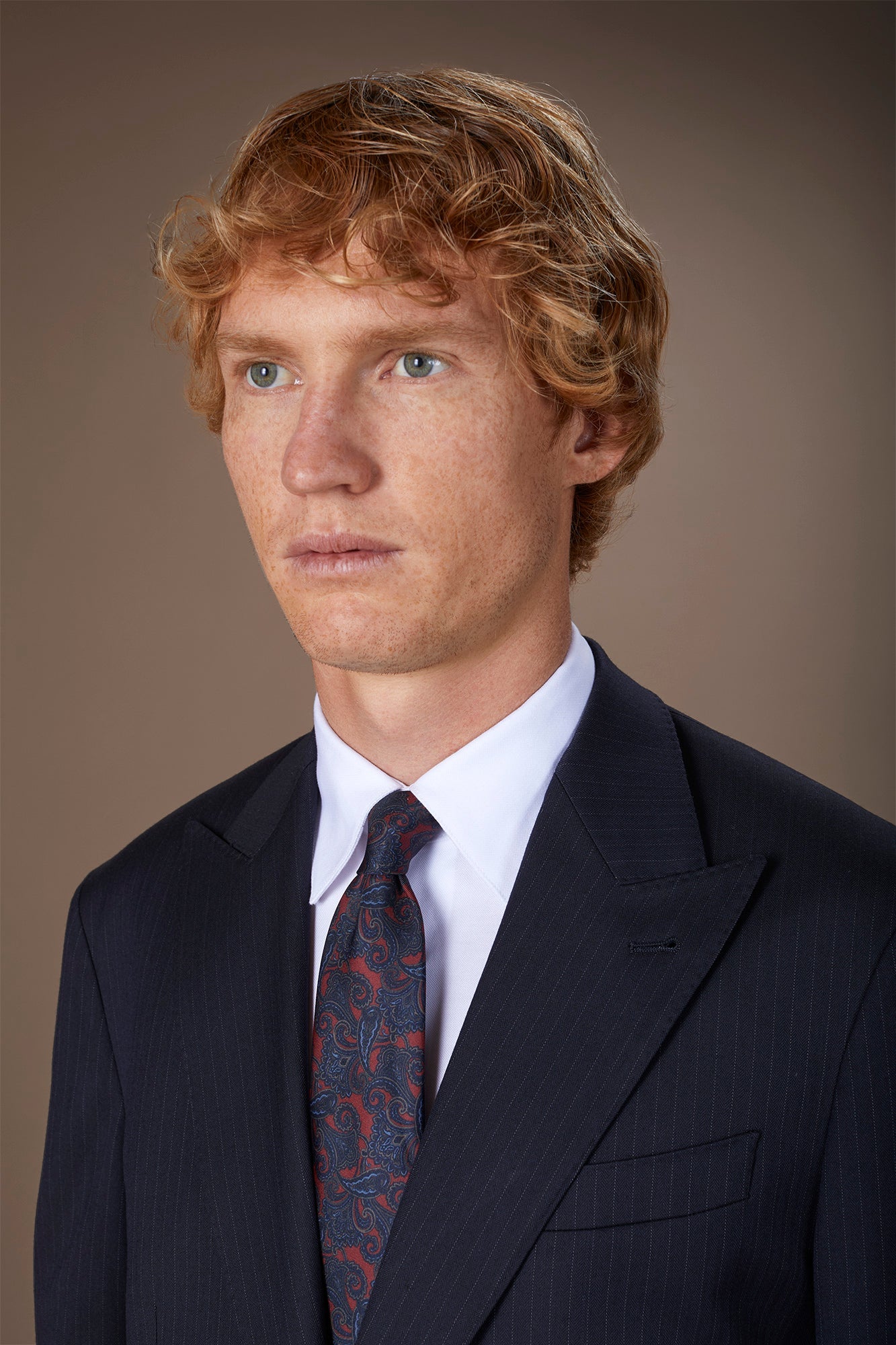 Men's paisley pattern tie