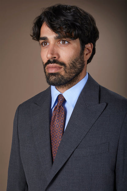 Men's tie with macro geometric pattern