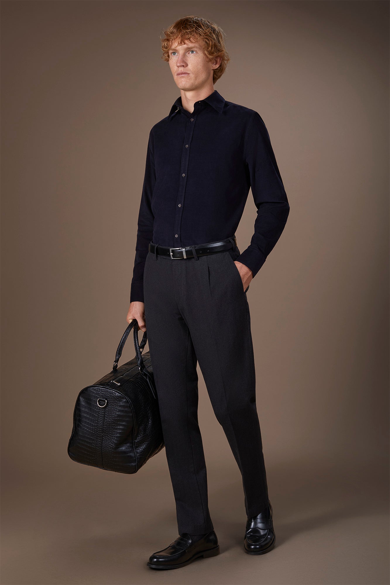 Men's casual shirt in 100% cotton 1000 Stripe velvet fabric plain colour