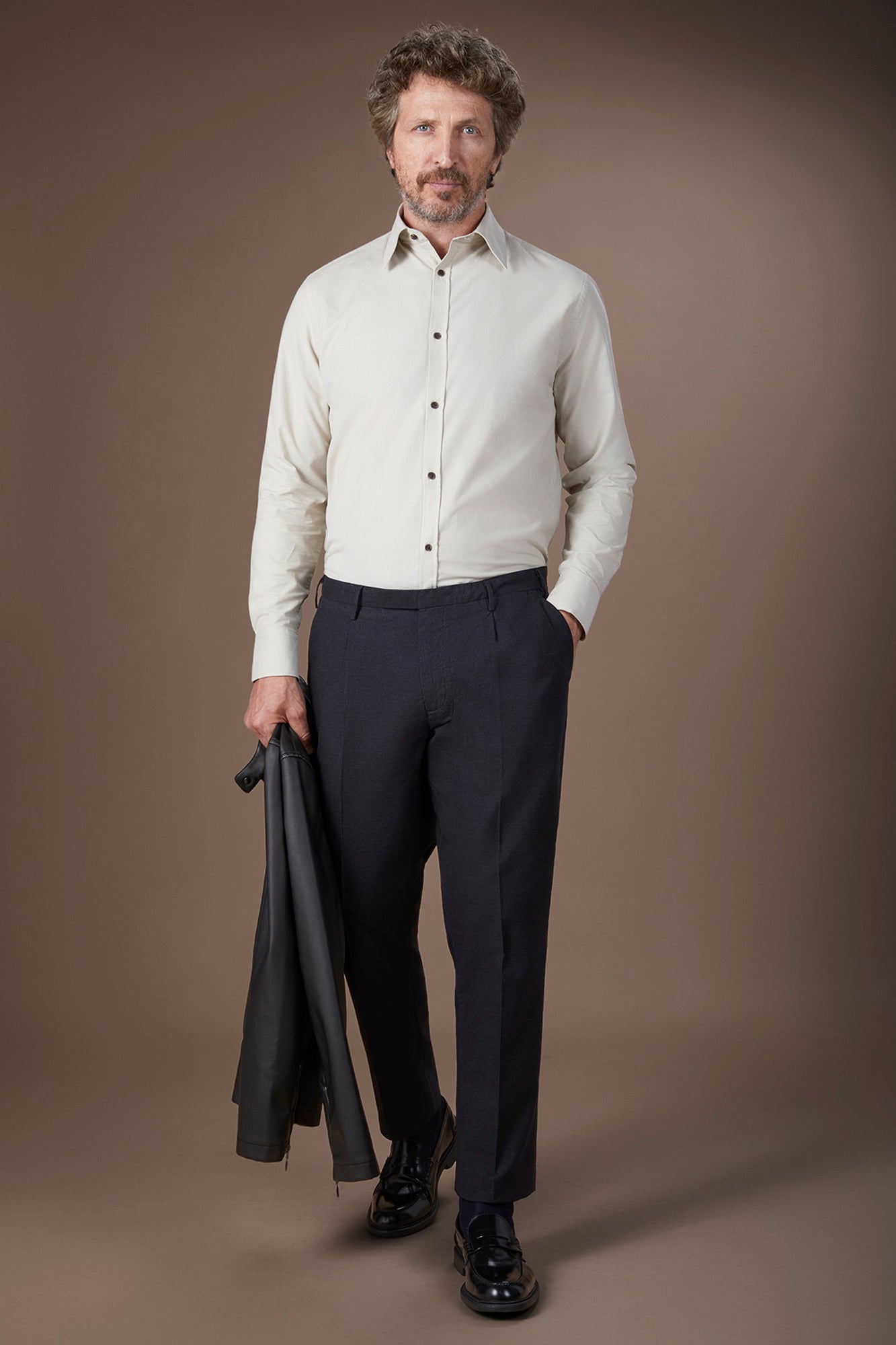 Men's casual shirt in 100% cotton 1000 Stripe velvet fabric plain colour